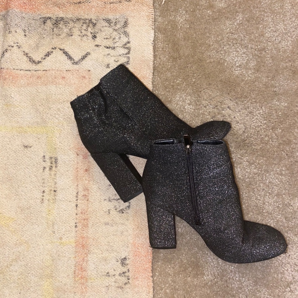 Sparkly booties!